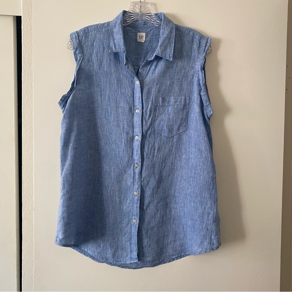 GAP Blue Sleeveless Button Down Shirt